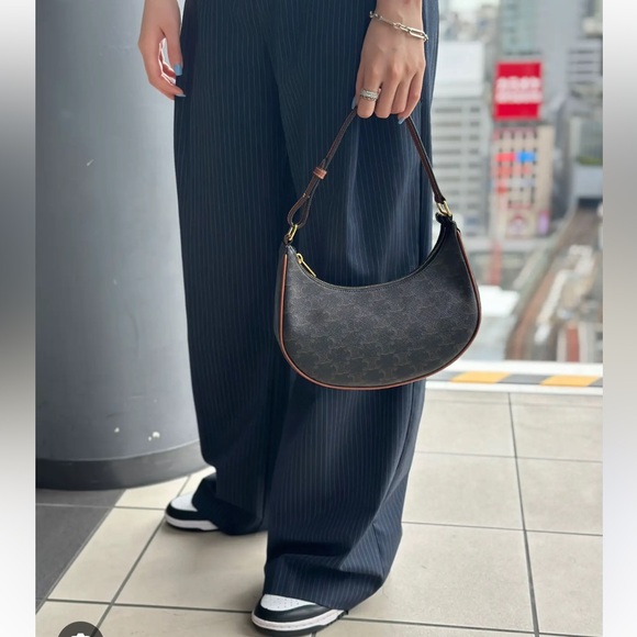 Celine Ava monogram print - Picture 3 of 16